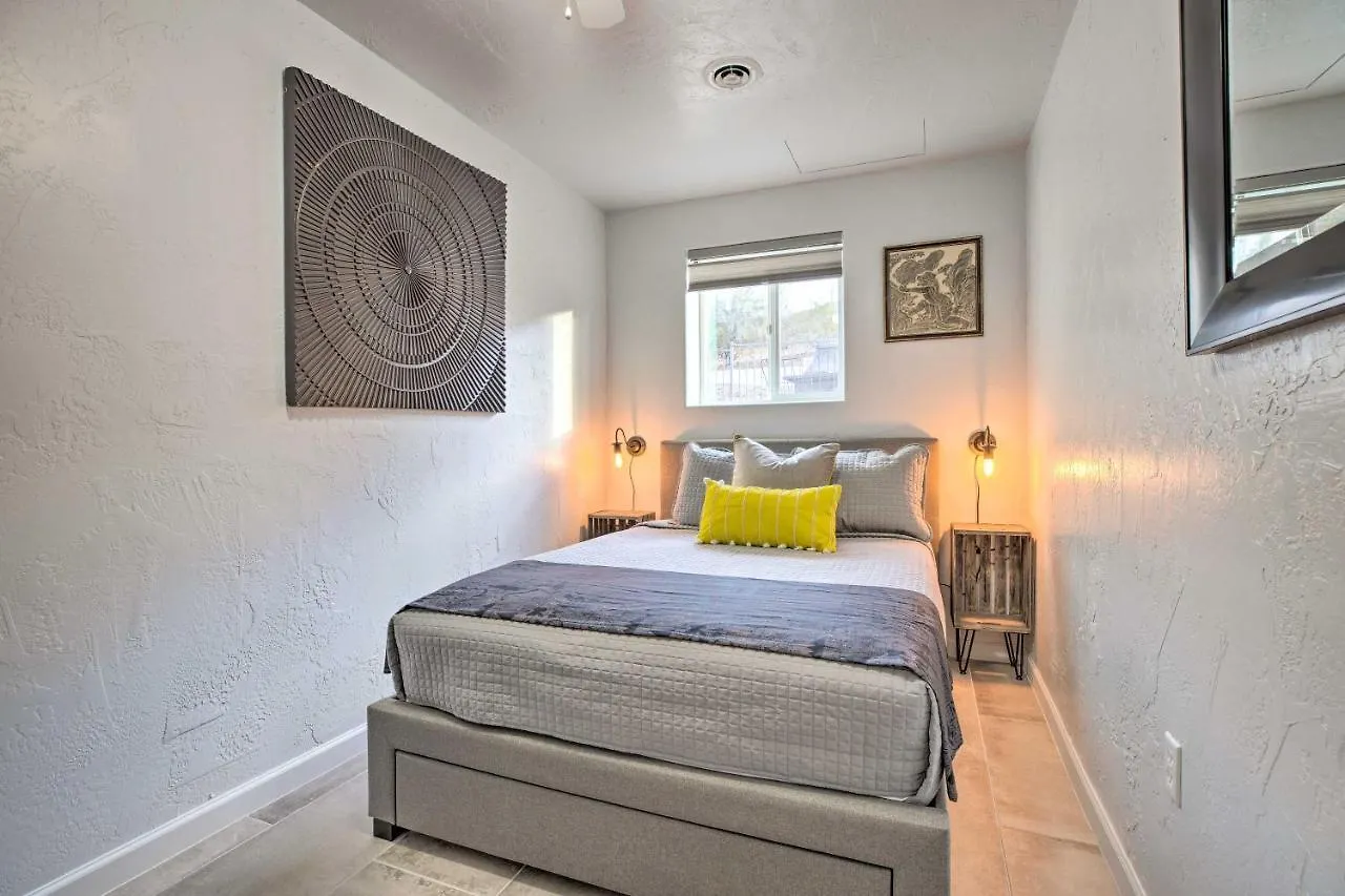 Holiday home Guest House With Hot Tub 11 Mi To Downtown Phoenix